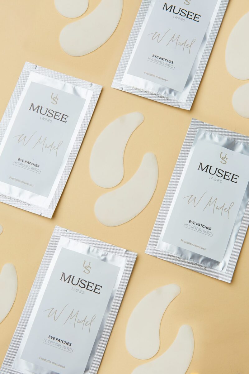 Patch- W Model - MUSEE Lashes