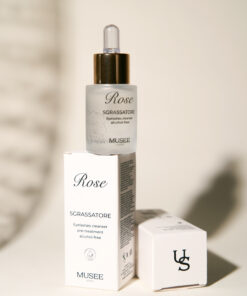 Sgrassatore per ciglia pretrattamento di trattamento di allungamento ciglia. Un prodotto esclusivamente per uso professionale.