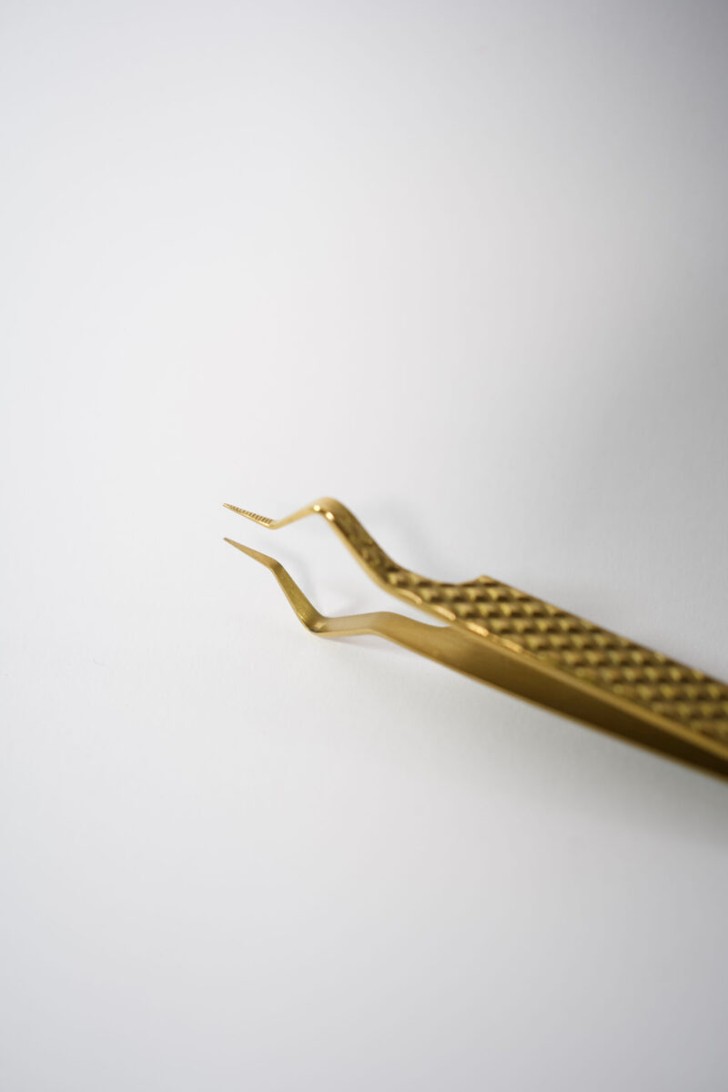 Pinzetta per professionisti lashmaker.
