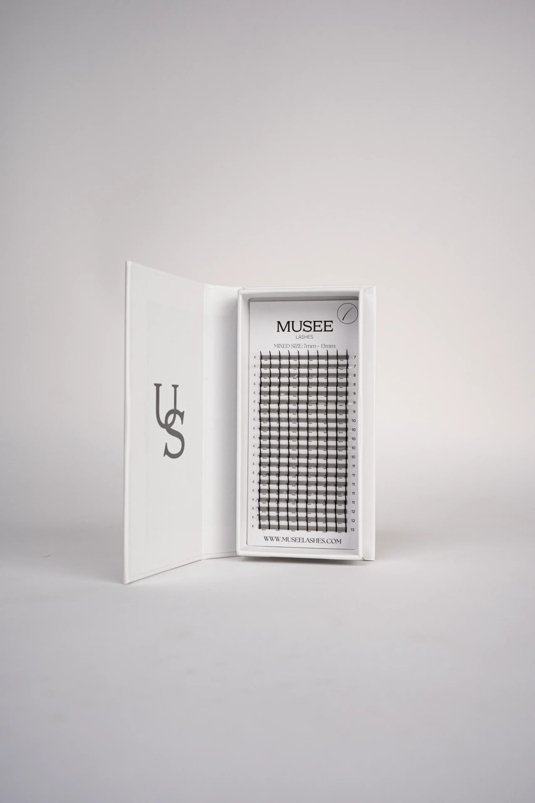 Ventagli Premade Spikes Lashes Extension Ciglia - MUSEE Lashes
